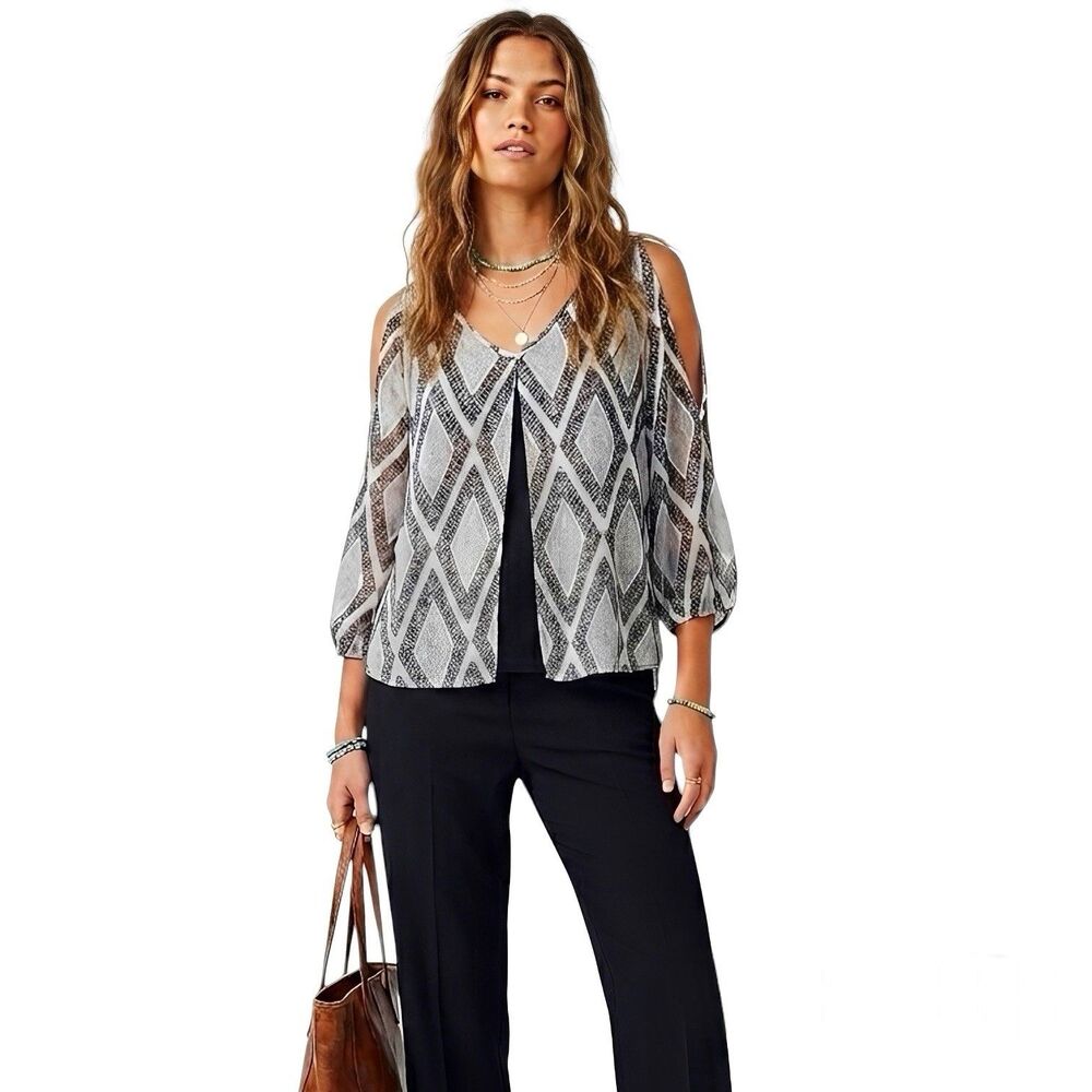 A. Byer Women’s Chevron Cold Shoulder Blouse Relaxed Drape Indie Sleek Sz Small